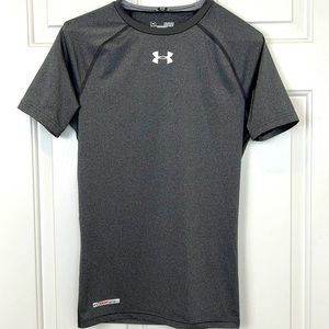 Under Armour Heatgear Compression Short Sleeve Tee Size Medium  Dark Grey with W